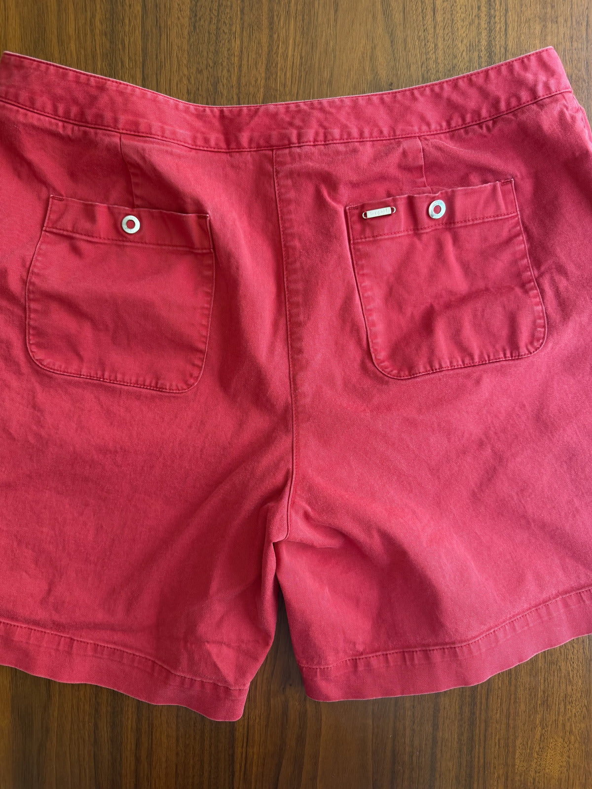 LizGolf Red Cotton Blend Shorts with Front and Back Snap Pockets - Size 12P