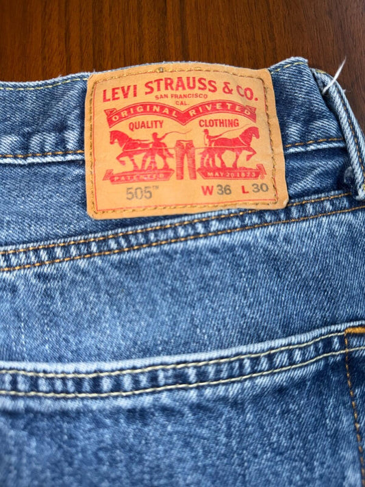 Vintage Levi's 505 Regular Fit Straight Leg Jeans 36x30 Blue Denim