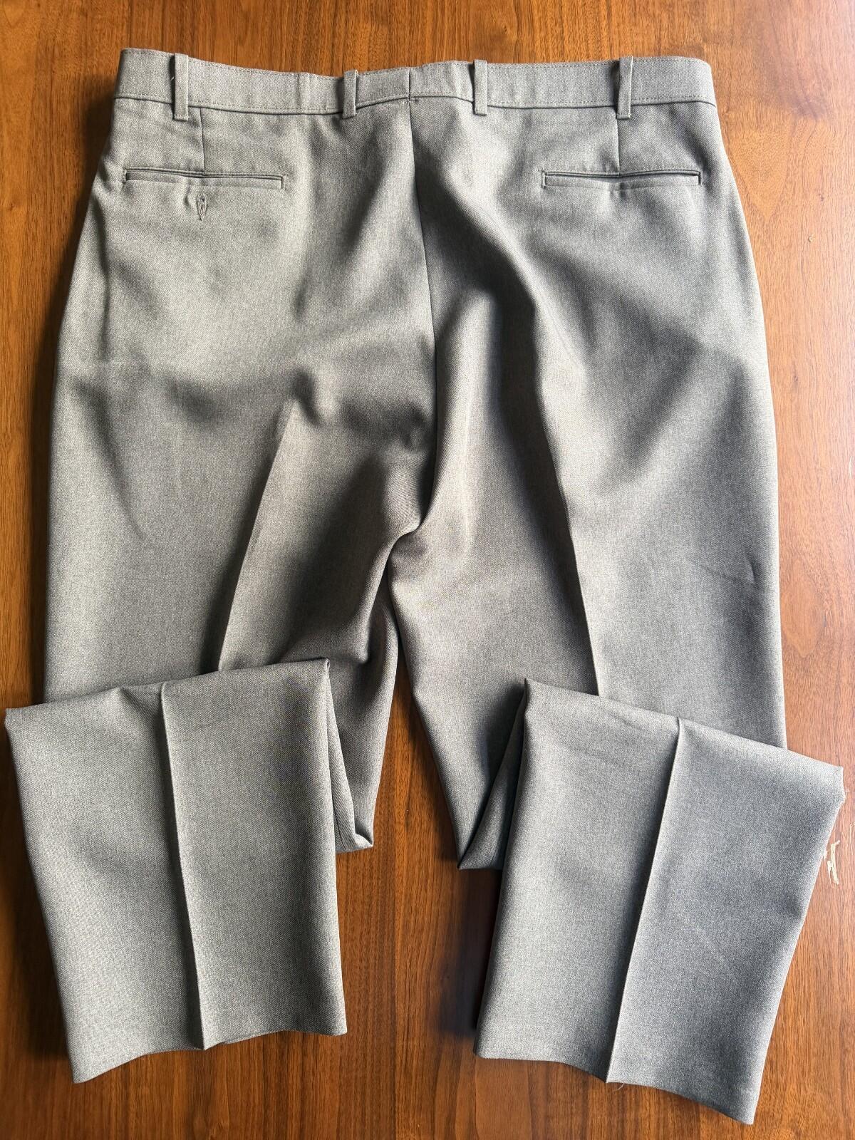 Vintage Levi's Men's Brown Action Slacks - Size 40x32