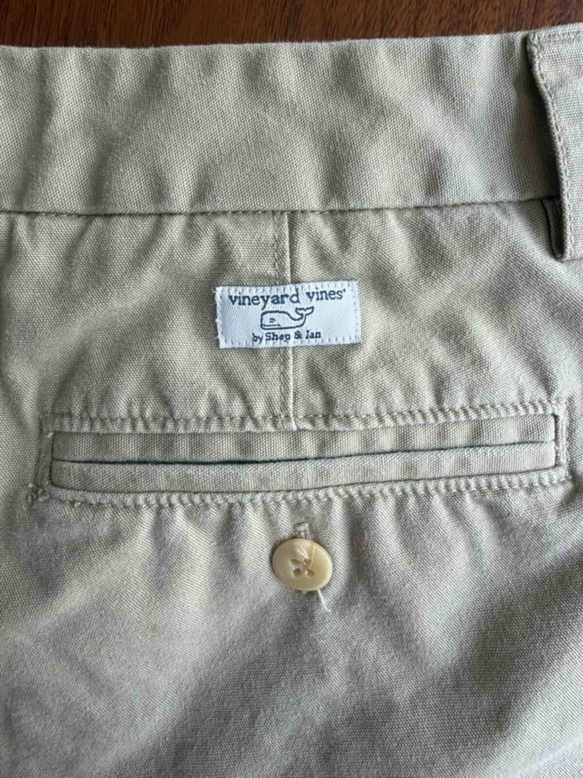Vineyard Vines Beige Cotton Chino Shorts - Size 30