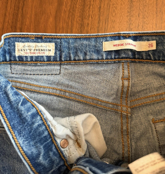 Levi's Women's Wedgie Straight High Rise Cropped Jeans - Size 26