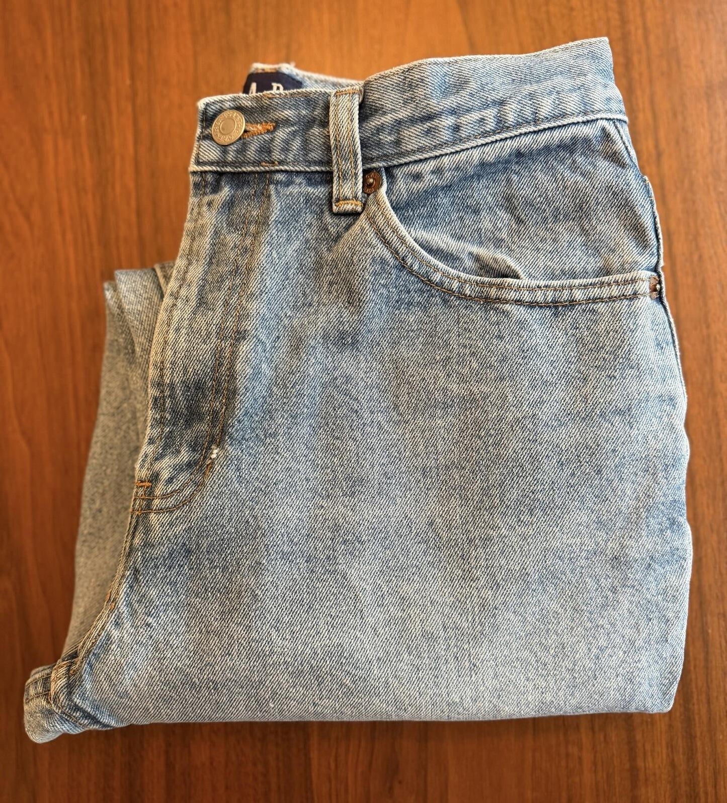 GAP Women's Light Wash Slim Fit Cropped Jeans Raw Frayed Hem - Size 8R