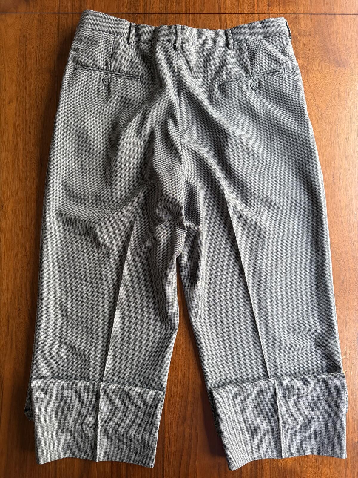 Bill Blass Menswear Gray Herringbone Dress Pants - Size 36x38
