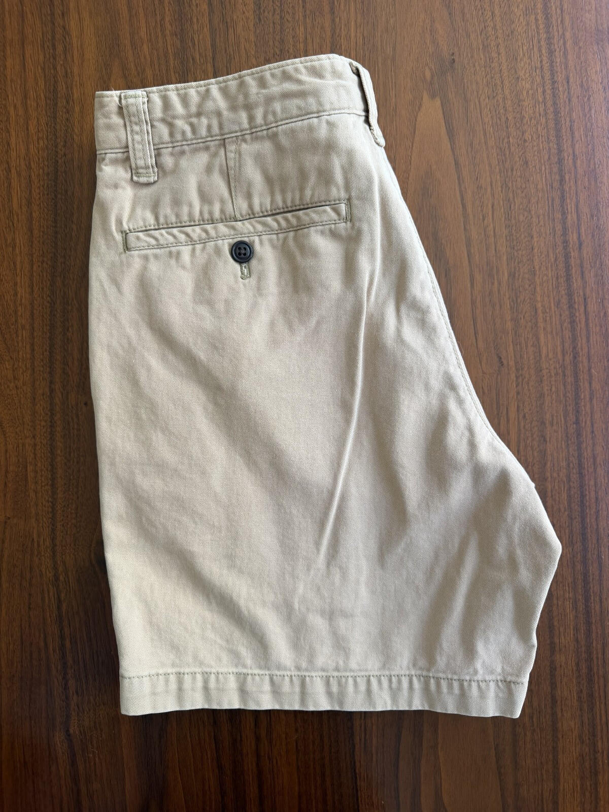 Eddie Bauer Men's Legendary Khaki Shorts - Size 31