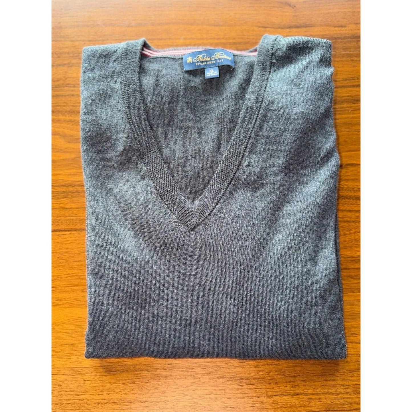 Brooks Brothers Gray Extra Fine Merino Wool V-neck Sweater - Size L