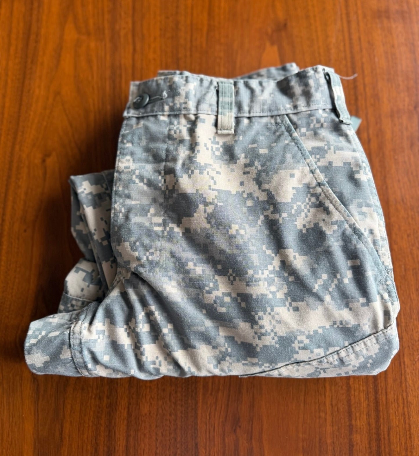 US Army ACU Digital Camo Combat Cargo Trousers - Size Small X-Short