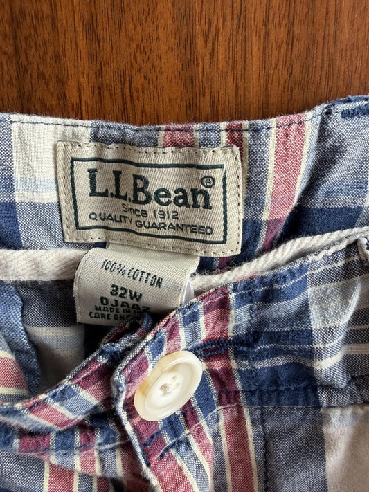 L.L. Bean Men's Blue Plaid Cotton Shorts - Size 32W