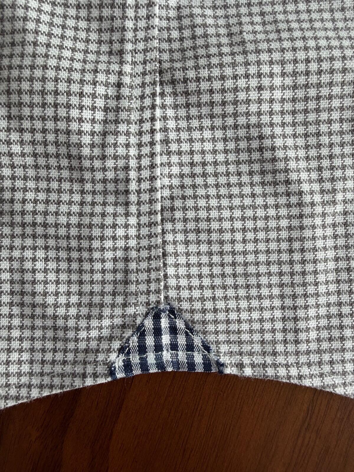 Banana Republic Men's Camden Fit Micro-Check Button-Down - Size L.