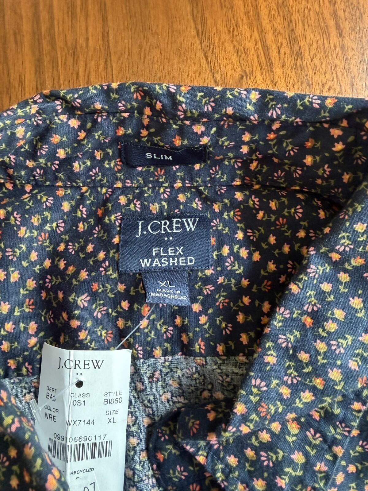 J.Crew Men's NWT Flex Blue Floral Patterned Short Sleeve Button Down - Size XL