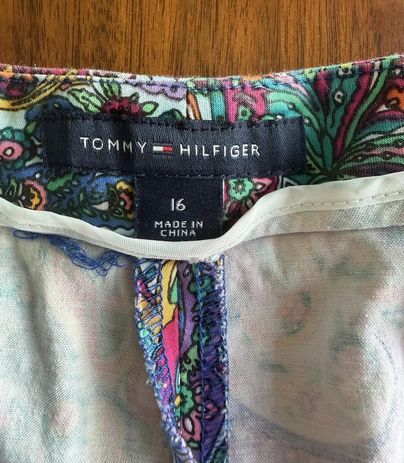 Tommy Hilfiger Women's Multicolor Paisley Print Cropped Pants - Size 16
