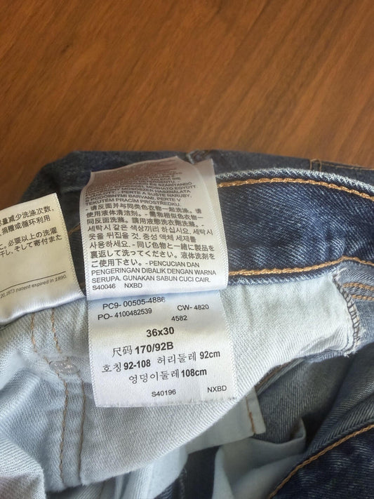 Levi's Mens 505 Regular Fit Straight Leg Jeans - 36x30