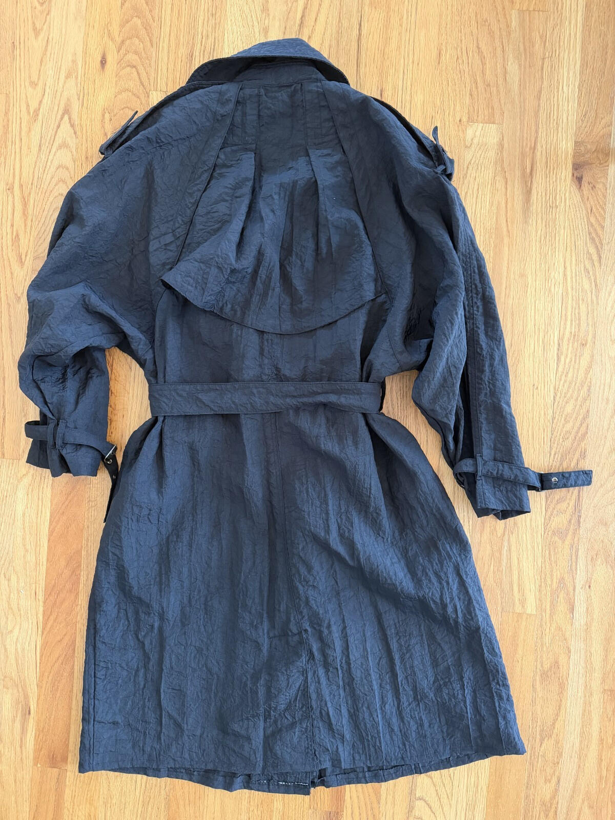 Vintage Concept Women's Black Crinkled Double-Breasted Trench Coat - Size 11