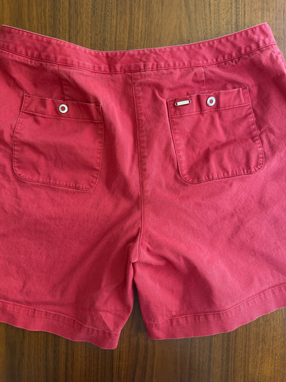 LizGolf Red Cotton Blend Shorts with Front and Back Snap Pockets - Size 12P