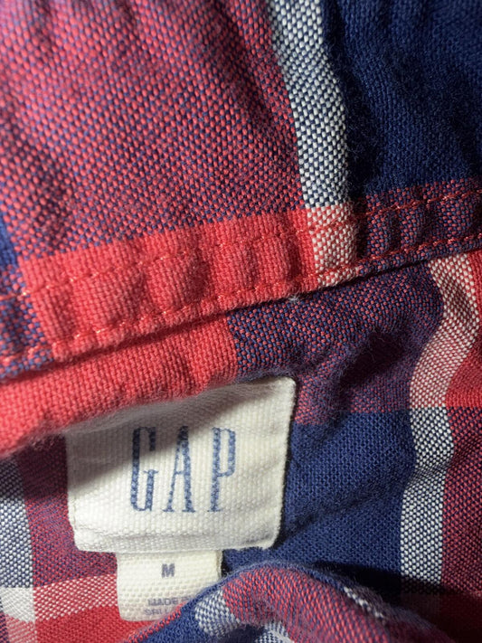 GAP Men's Red & Navy Plaid Short Sleeve Button Front Shirt - Size M