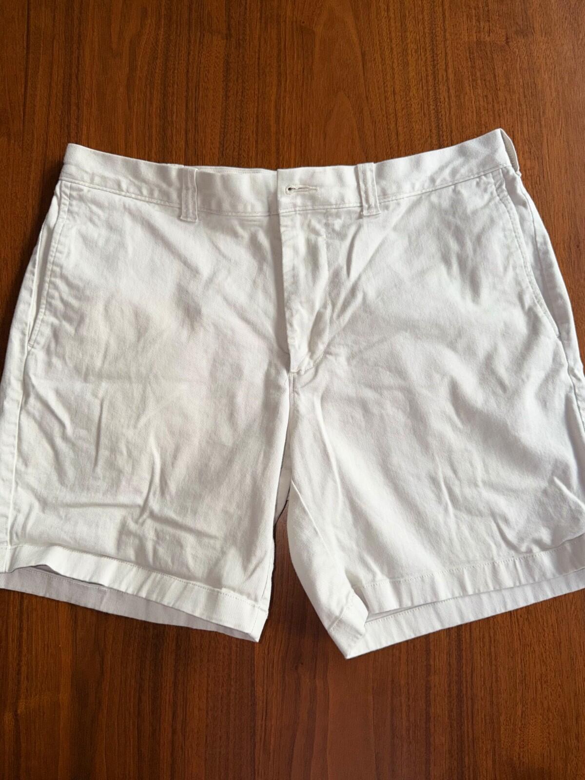 J.Crew Men's 7" Inseam Classic Fit Chino Shorts in Sand - Size 34