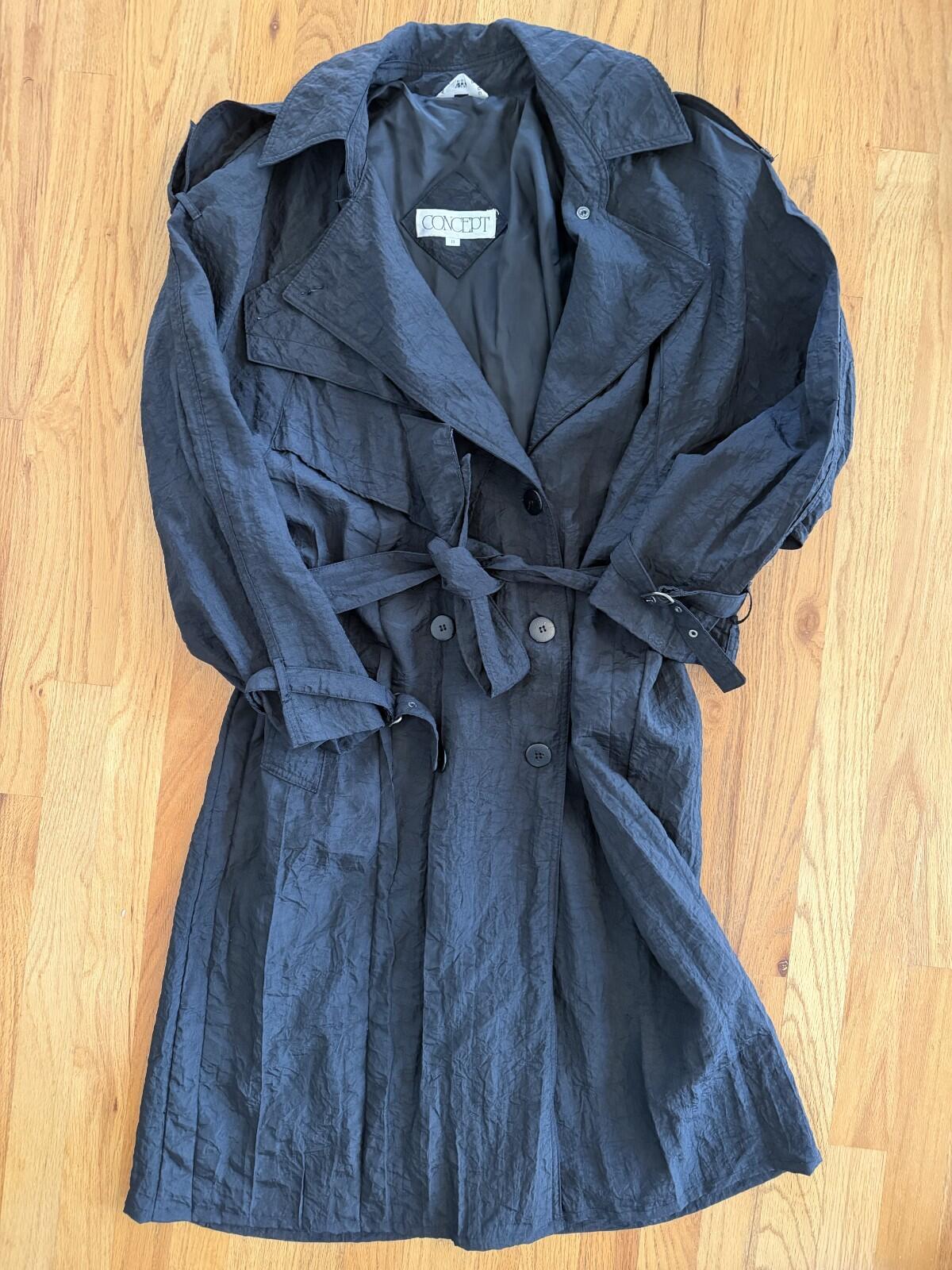 Vintage Concept Women's Black Crinkled Double-Breasted Trench Coat - Size 11
