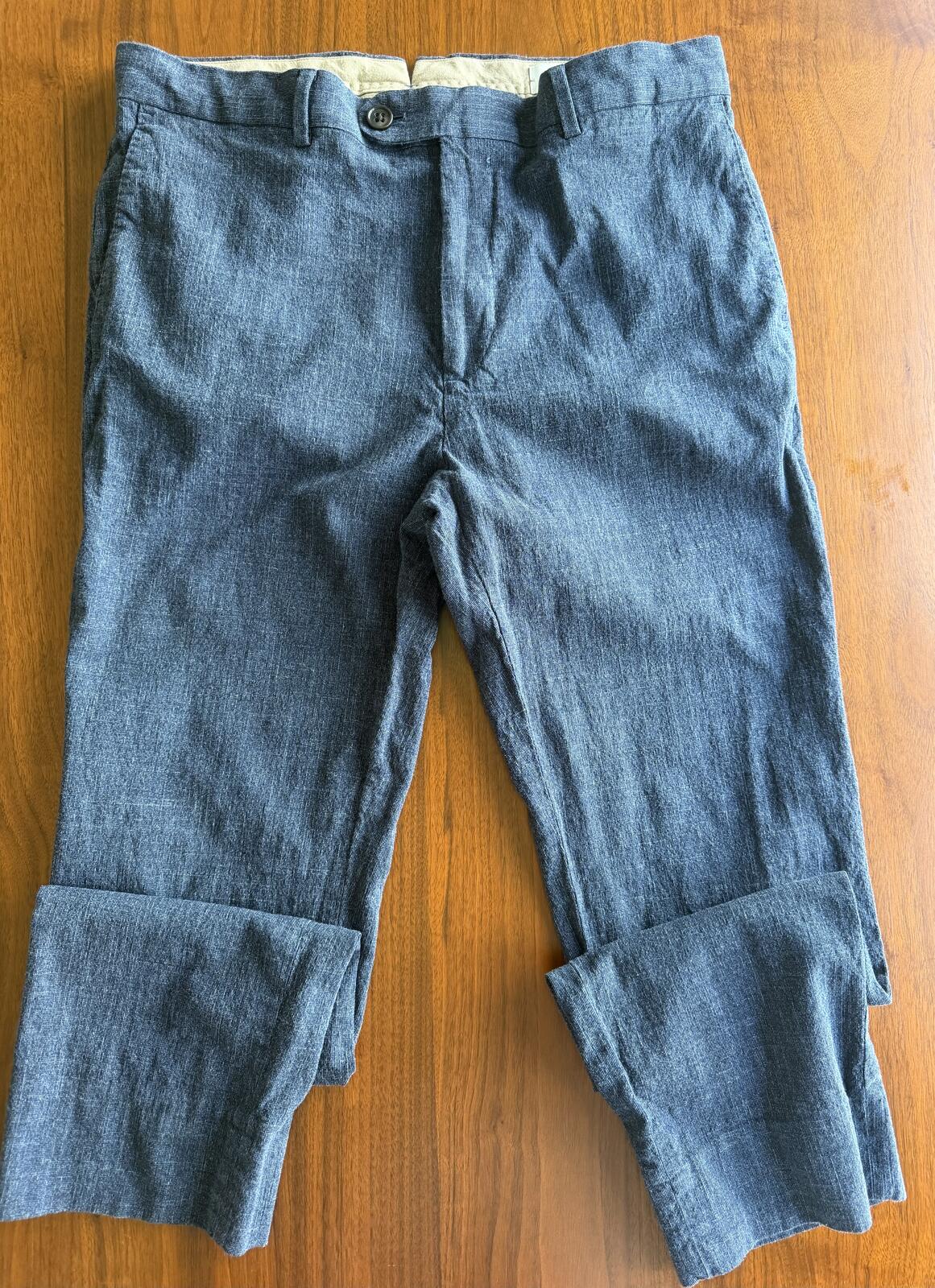Banana Republic Men's Blue Textured Dress Pants - Size 33x30
