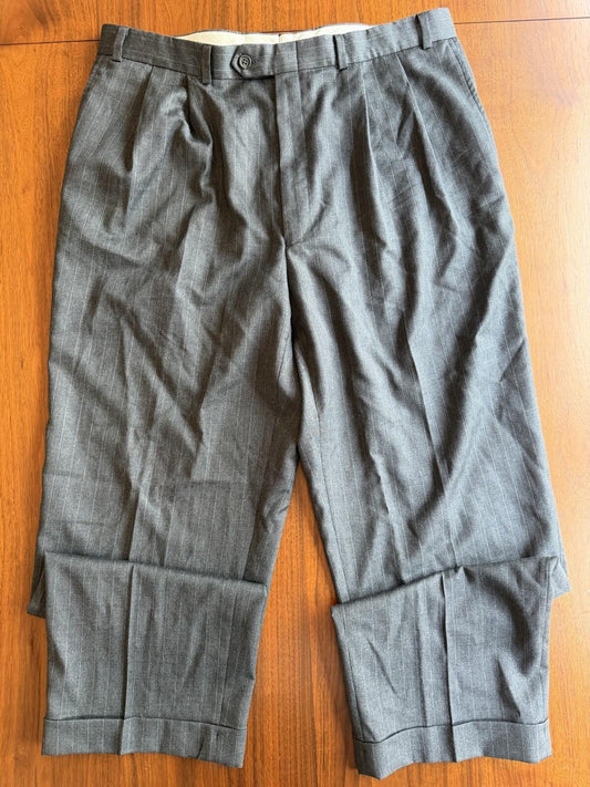 Lauren Ralph Lauren Men's Total Comfort Grey Pinstripe Dress Pants - Size 36x32