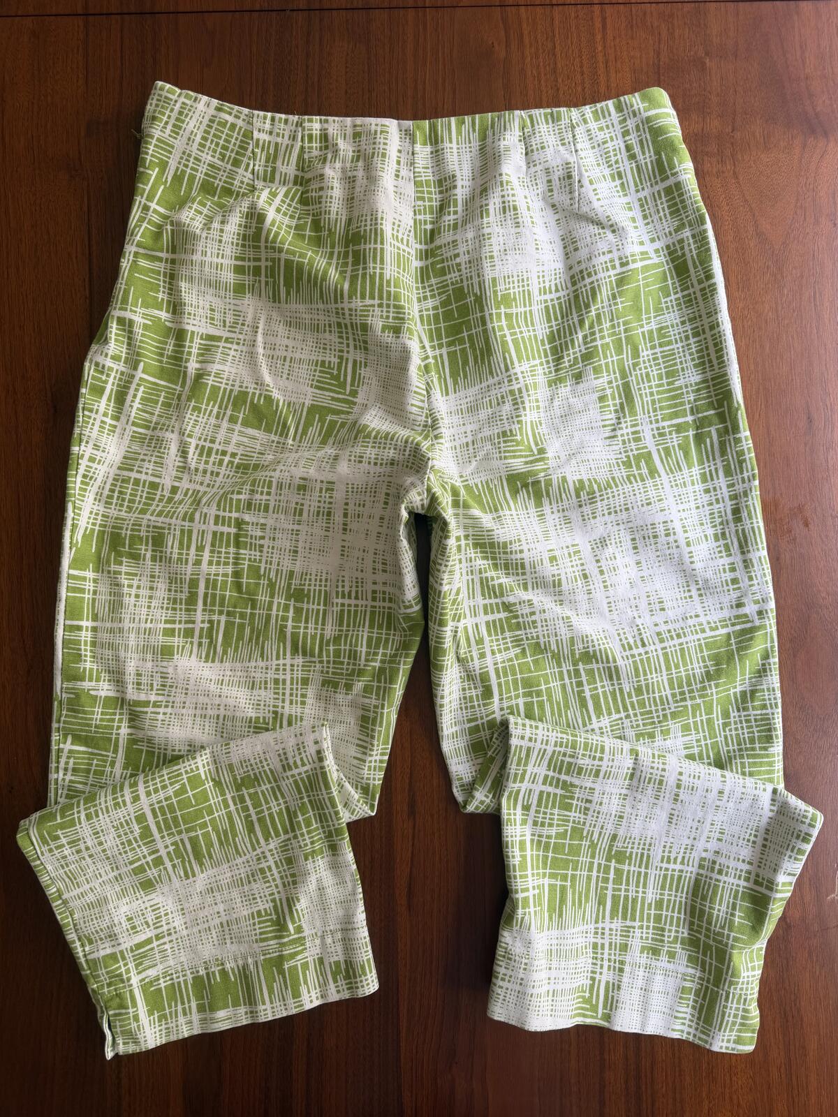 Talbots Women's Stretch Cotton Cropped Pants Green & White Pattern - Size 12