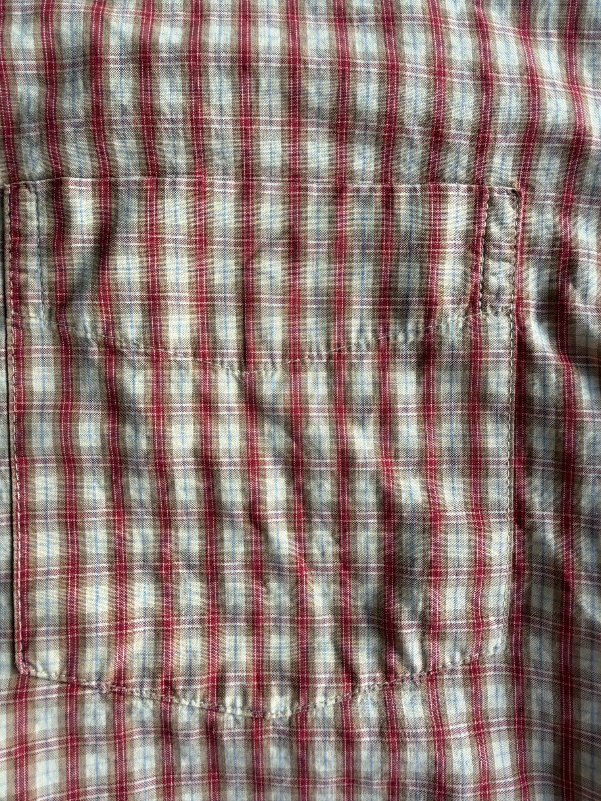 Gap Men's 00s Red Plaid Short-Sleeve Button-Down - Size L