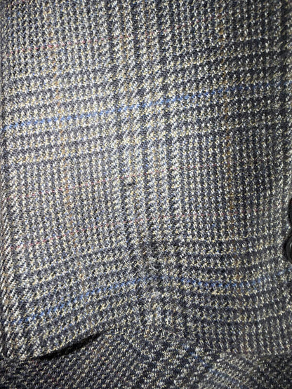 Bill Blass Menswear Gray Plaid Wool Blend Sport Coat - Size 42R