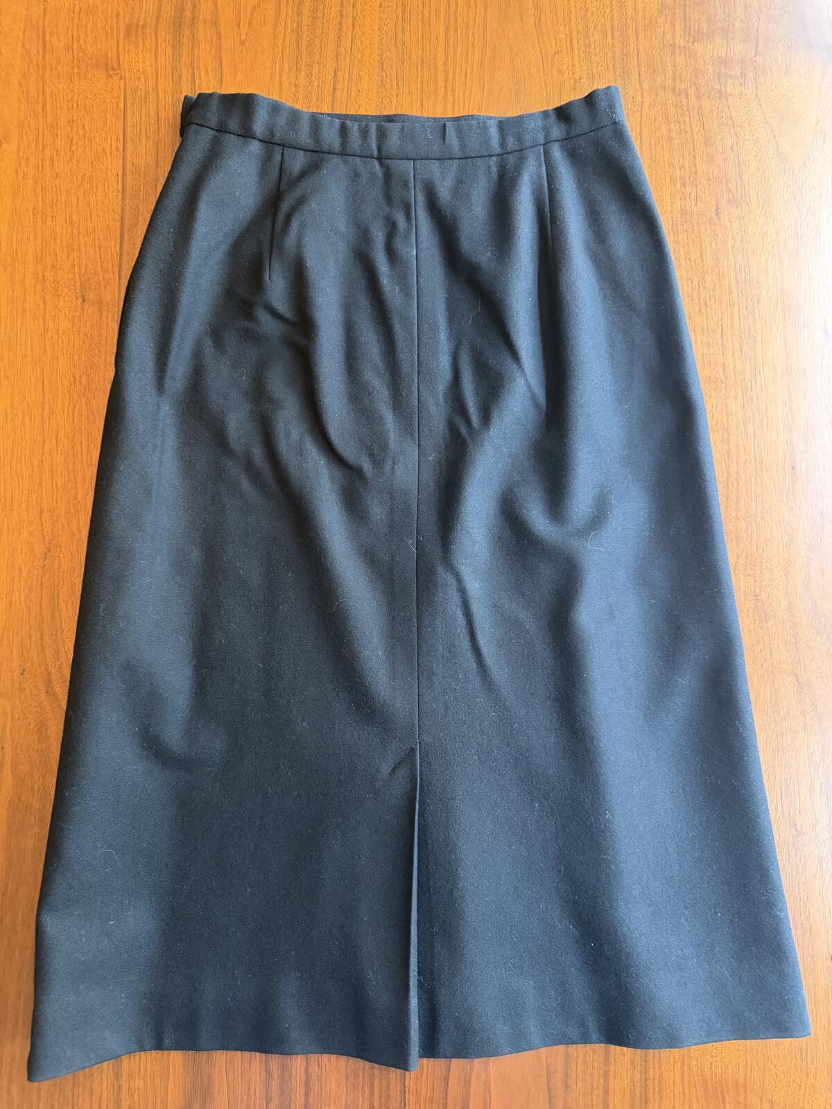 Pendleton Women's Black Pure Virgin Wool Midi Skirt - Size 12