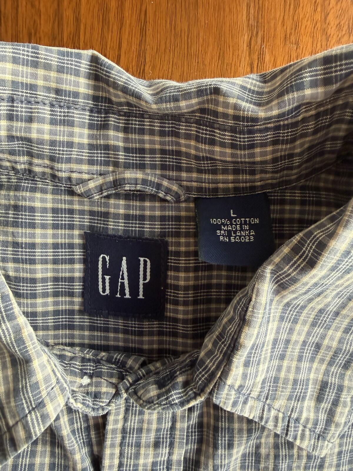 Gap Men's 00s Blue Plaid Short-Sleeve Button-Down - Size L