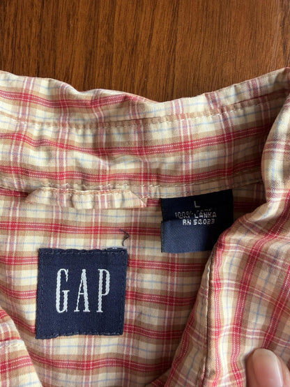 Gap Men's 00s Red Plaid Short-Sleeve Button-Down - Size L