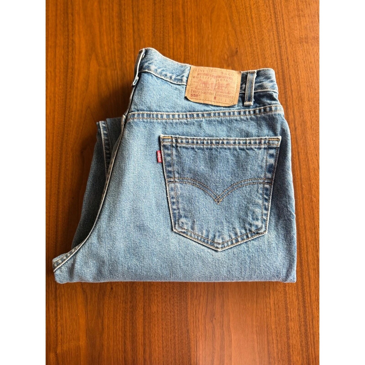 Vintage Levi's 550 Relaxed Fit Tapered Leg Jeans Light Wash 35x32