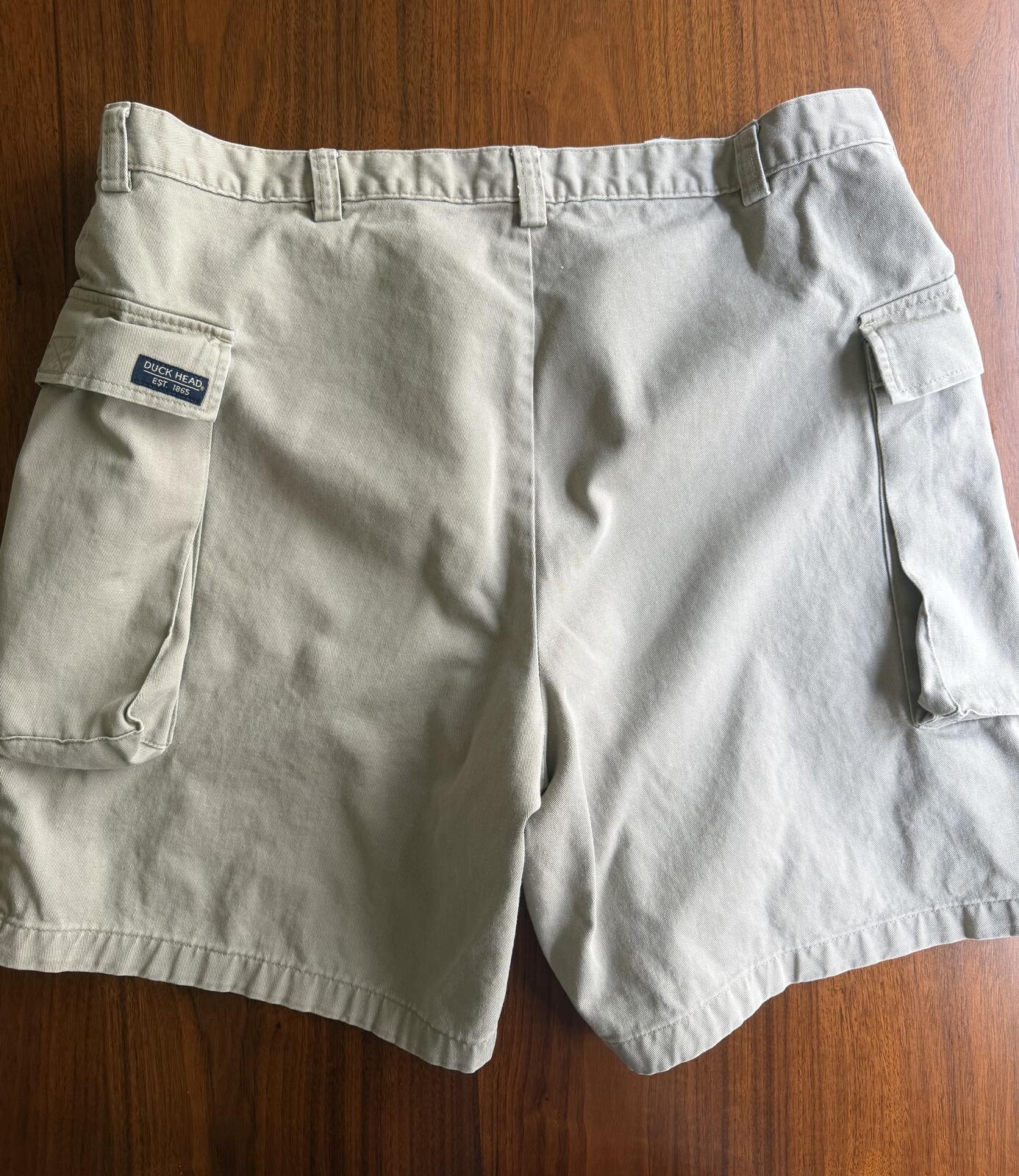 Duck Heads Men's Khaki Cargo Shorts with Multiple Pockets - Size 40