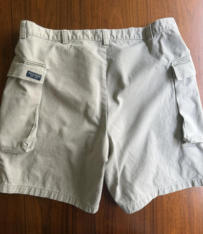 Duck Heads Men's Khaki Cargo Shorts with Multiple Pockets - Size 40