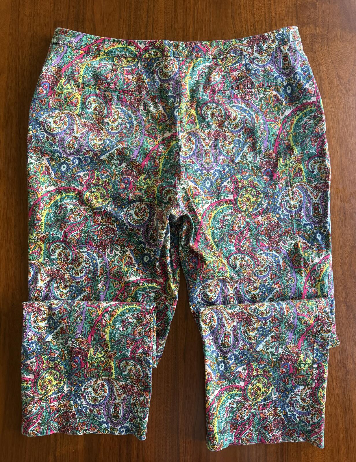 Tommy Hilfiger Women's Multicolor Paisley Print Cropped Pants - Size 16