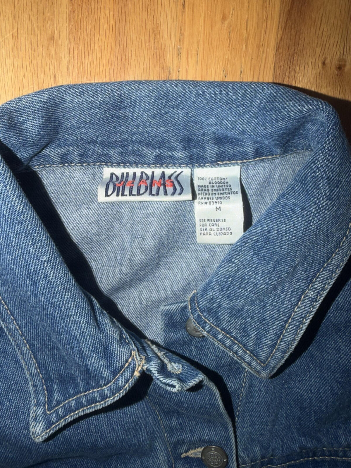 Vintage Bill Blass Women's Medium Wash Denim Jacket - Size M