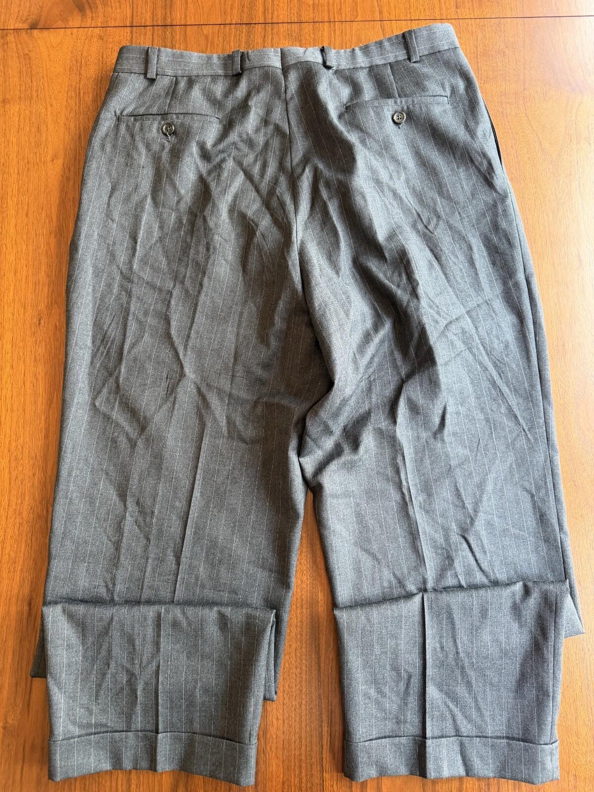 Lauren Ralph Lauren Men's Total Comfort Grey Pinstripe Dress Pants - Size 36x32