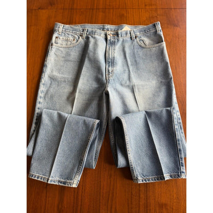 Vintage Levi's 540 Relaxed Fit Jeans Men's Light Wash Denim - Size 44x32