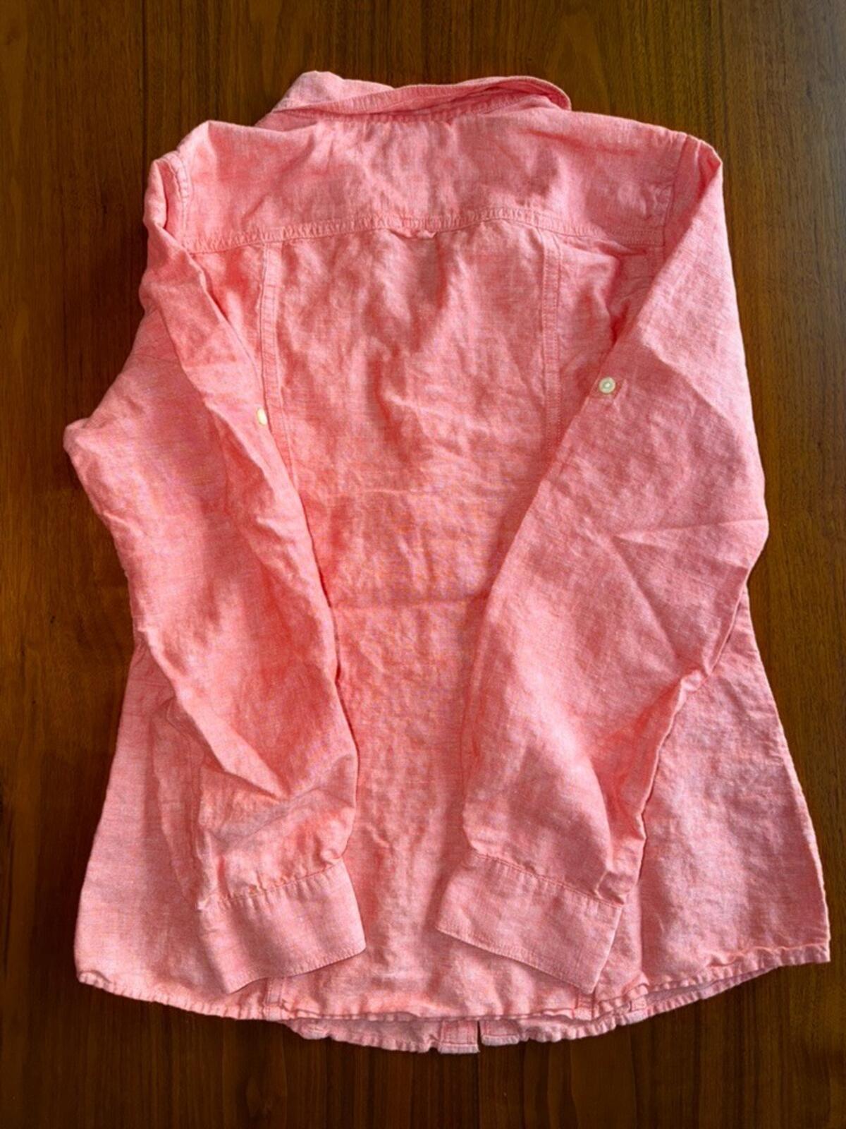 Banana Republic Women's Soft Wash Coral Linen Blend Button Down - Size 10.