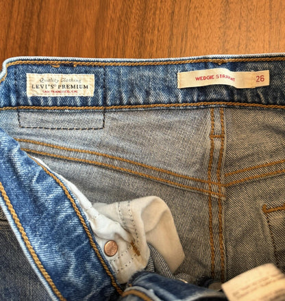 Levi's Women's Wedgie Straight High Rise Cropped Jeans - Size 26