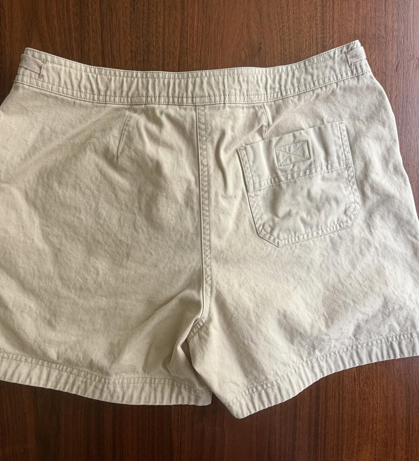 Natural Reflections Beige Cotton Casual Shorts with Floral Trim - Size 8