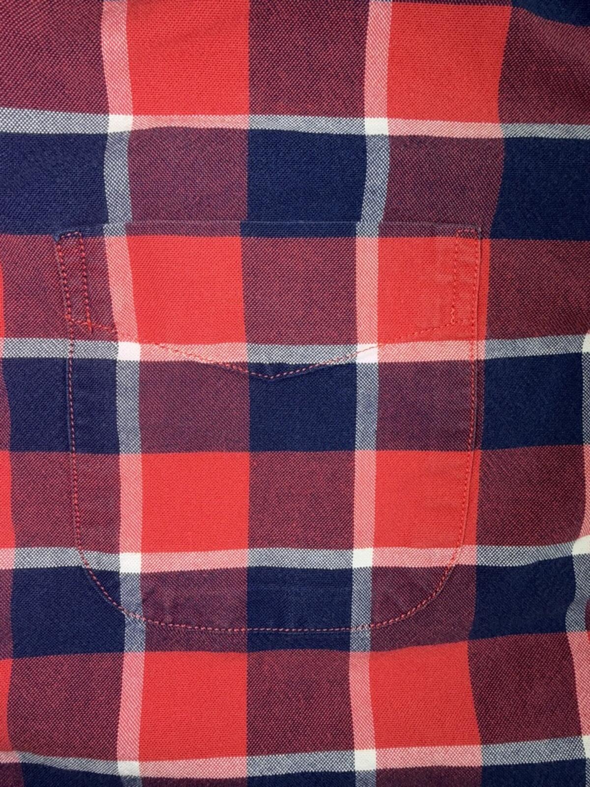 GAP Men's Red & Navy Plaid Short Sleeve Button Front Shirt - Size M