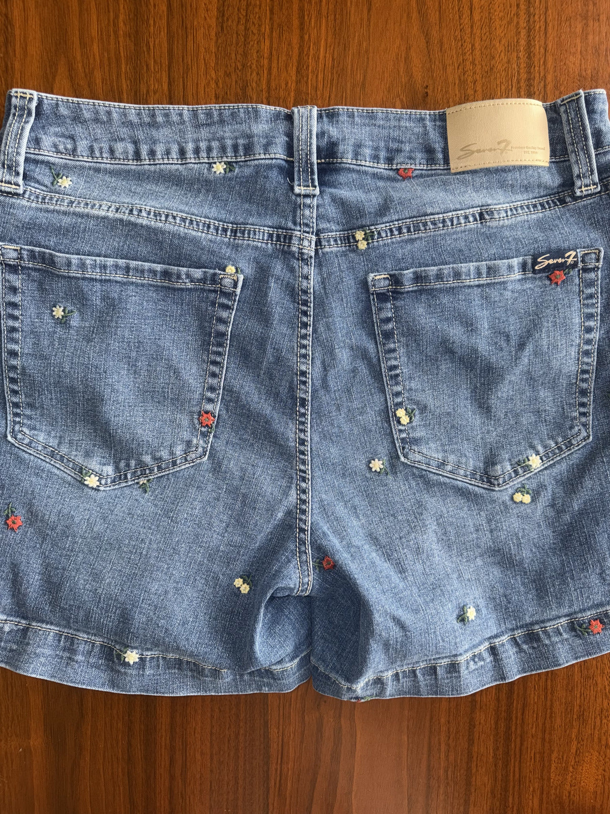 Seven7 Women's Weekend Floral Embroidered Denim Shorts - Size 10