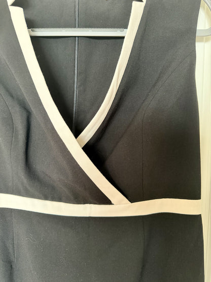Calvin Klein Women's Black Sleeveless Sheath Dress with White Trim - Size 12