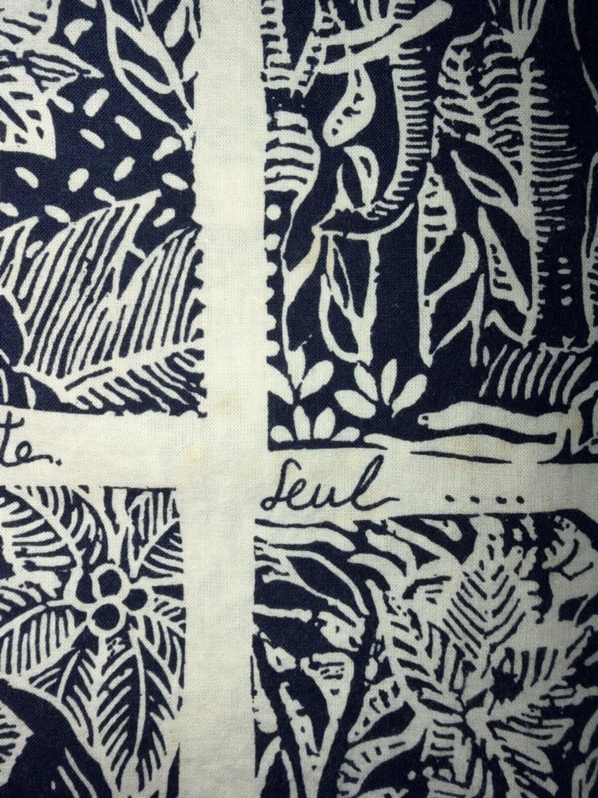 H. Stockton Atlanta Men's Short Sleeve Shirt Blue&White Elephant Print - Size L