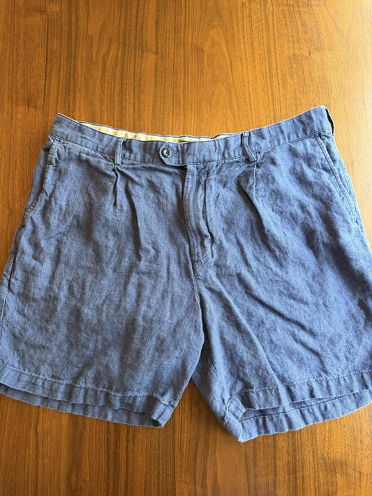 Banana Republic Men's Navy Blue Linen Casual Pleated Shorts - Size 38