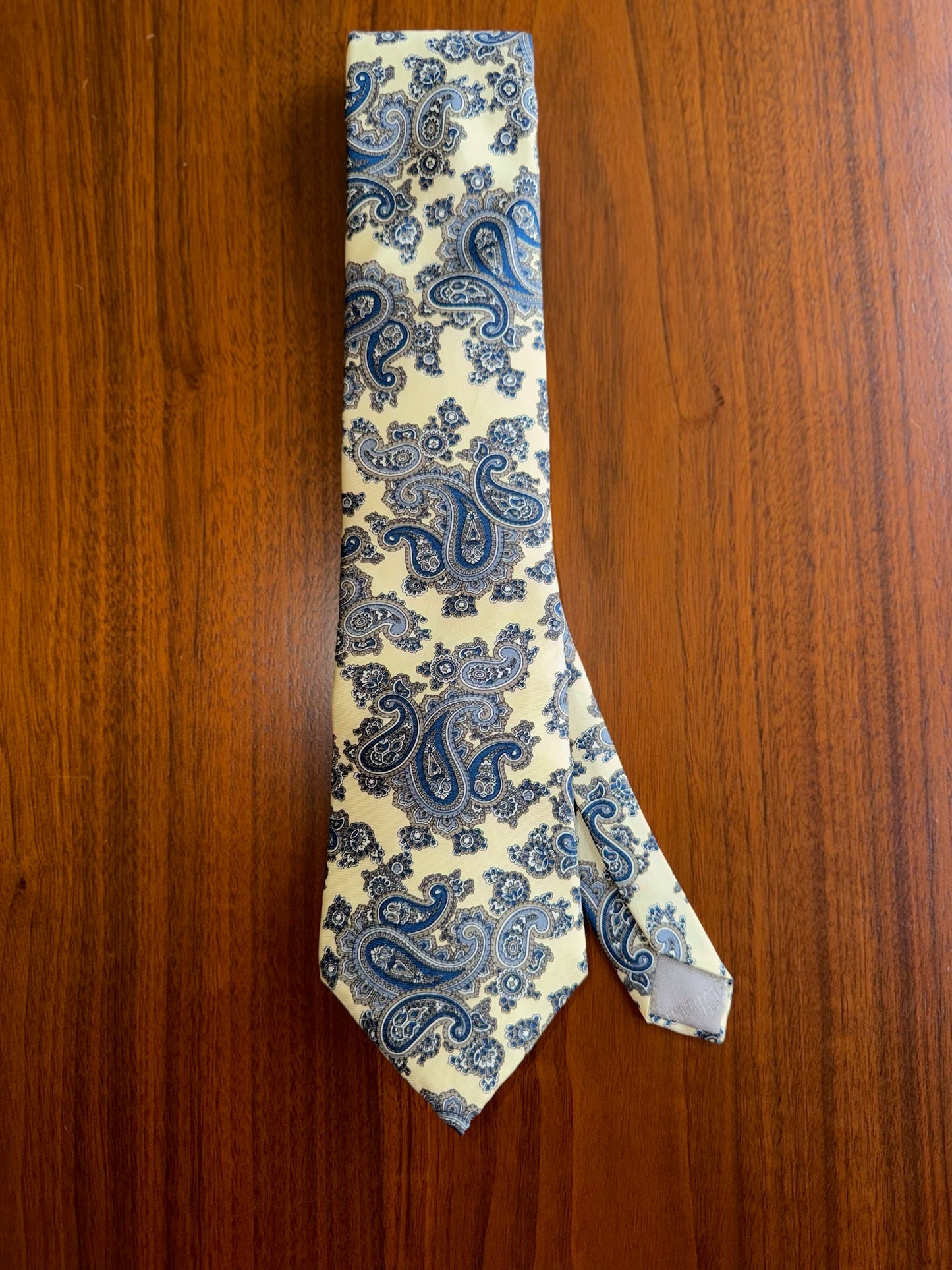 Christian Dior Men's Yellow and Blue Paisley Silk Tie
