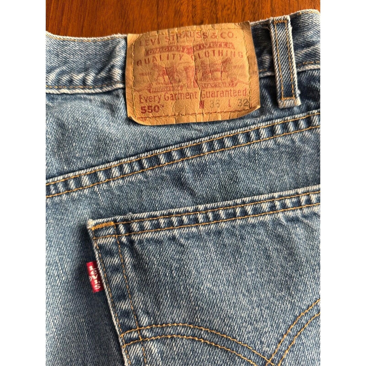 Vintage Levi's 550 Relaxed Fit Tapered Leg Jeans Light Wash 35x32