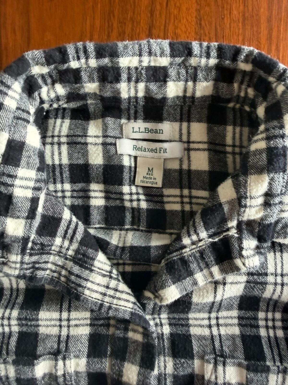 L.L. Bean Women's Relaxed Fit Scotch Plaid Flannel Black & White - Size M