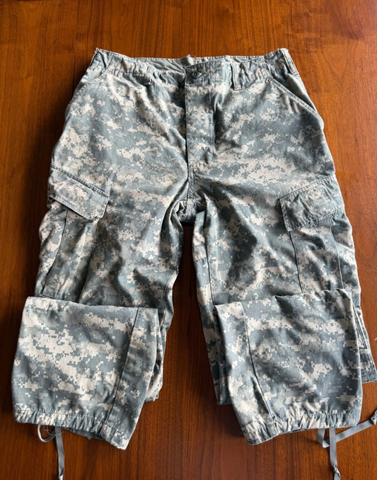 US Army ACU Digital Camo Combat Cargo Trousers - Size Medium