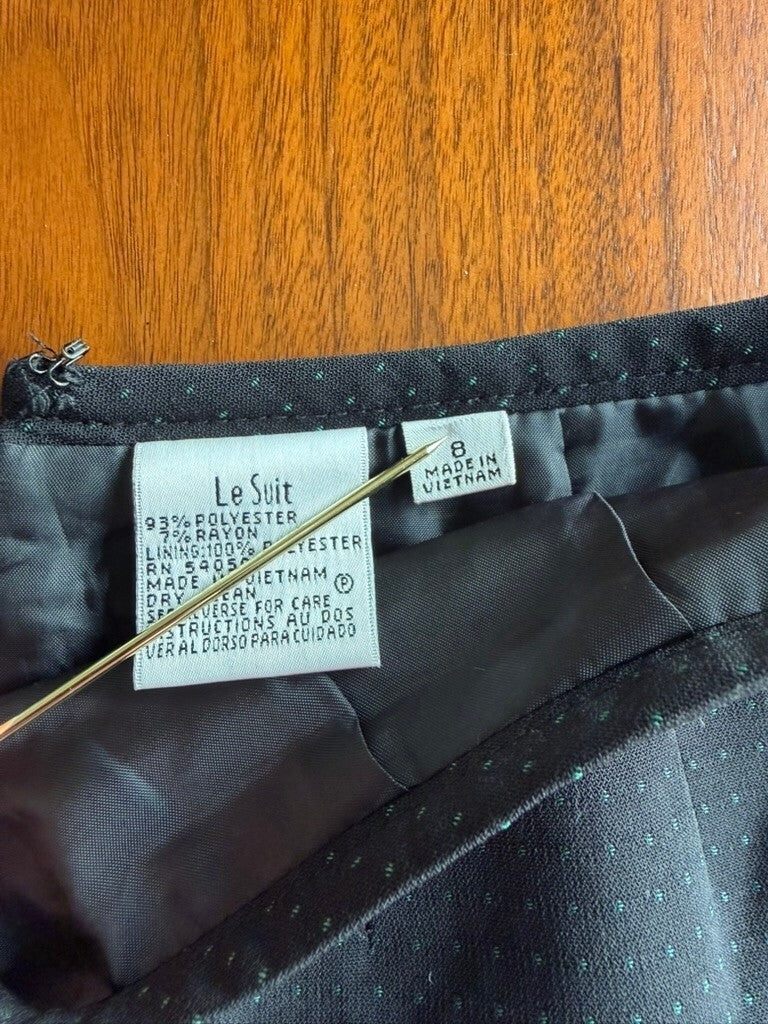 Le Suit Women's Black Swiss Dot Pencil Skirt - Size 8