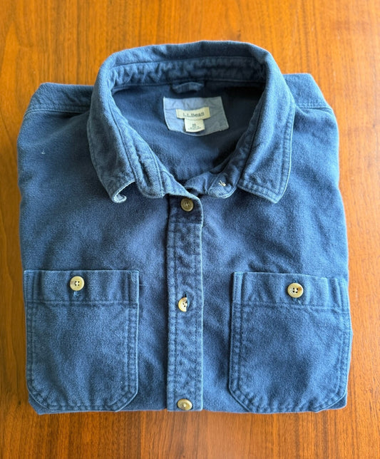 L.L.Bean Women's Blue Flannel Shirt Button-Up Shirt - Size M