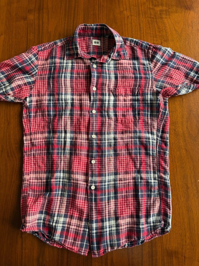 Uniqlo Men's Red & Blue Plaid Short Sleeve Button Down - Size S